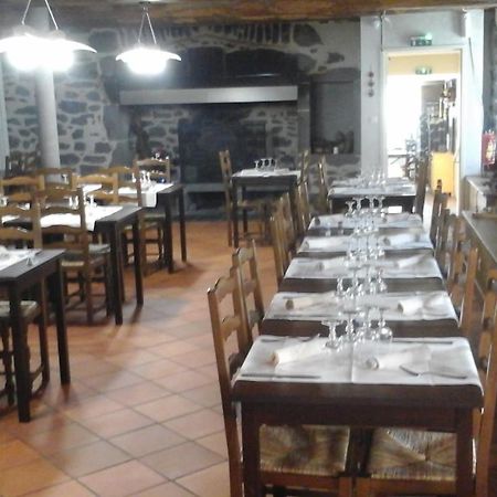 Auberge Les Fontilles Coltines Екстер'єр фото